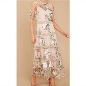 NWOT Perfect fall dress for wedding flowers embroidered